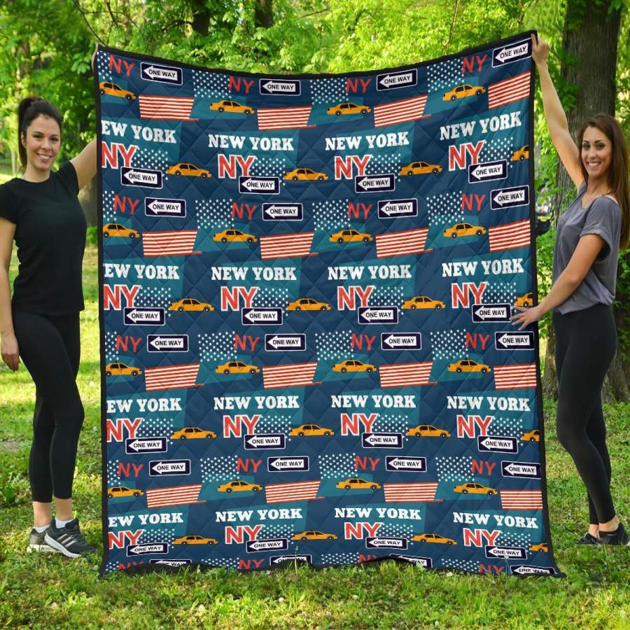 New York Pattern Print Quilt