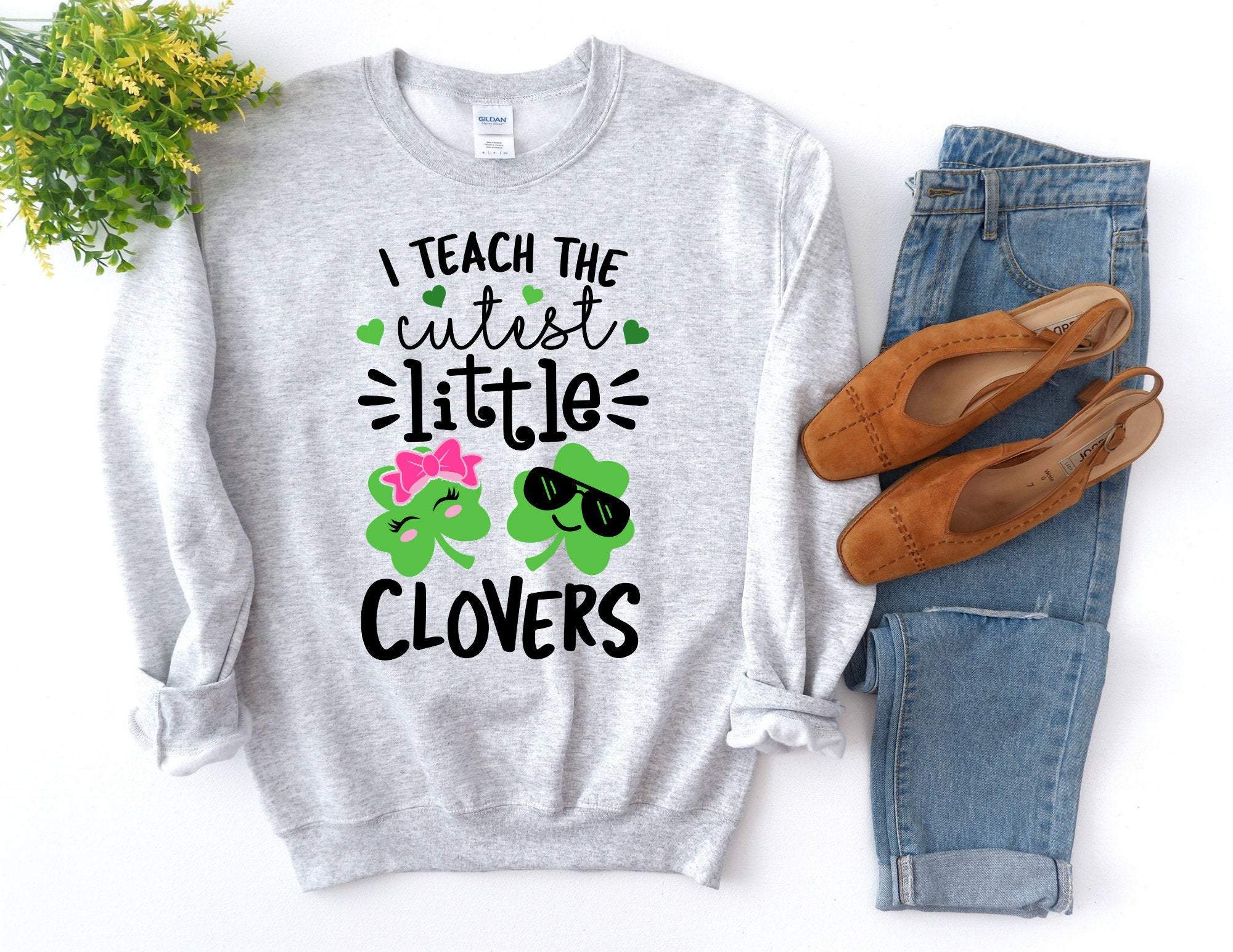 I Teach The Cutest Little Clovers Sweatshirt, St. Patricks Day Teacher Sweater, St Patty’S Day Sweatshirt For Teachers, Teacher Sweater T-Shirt Hoodie All Color Size S-5Xl