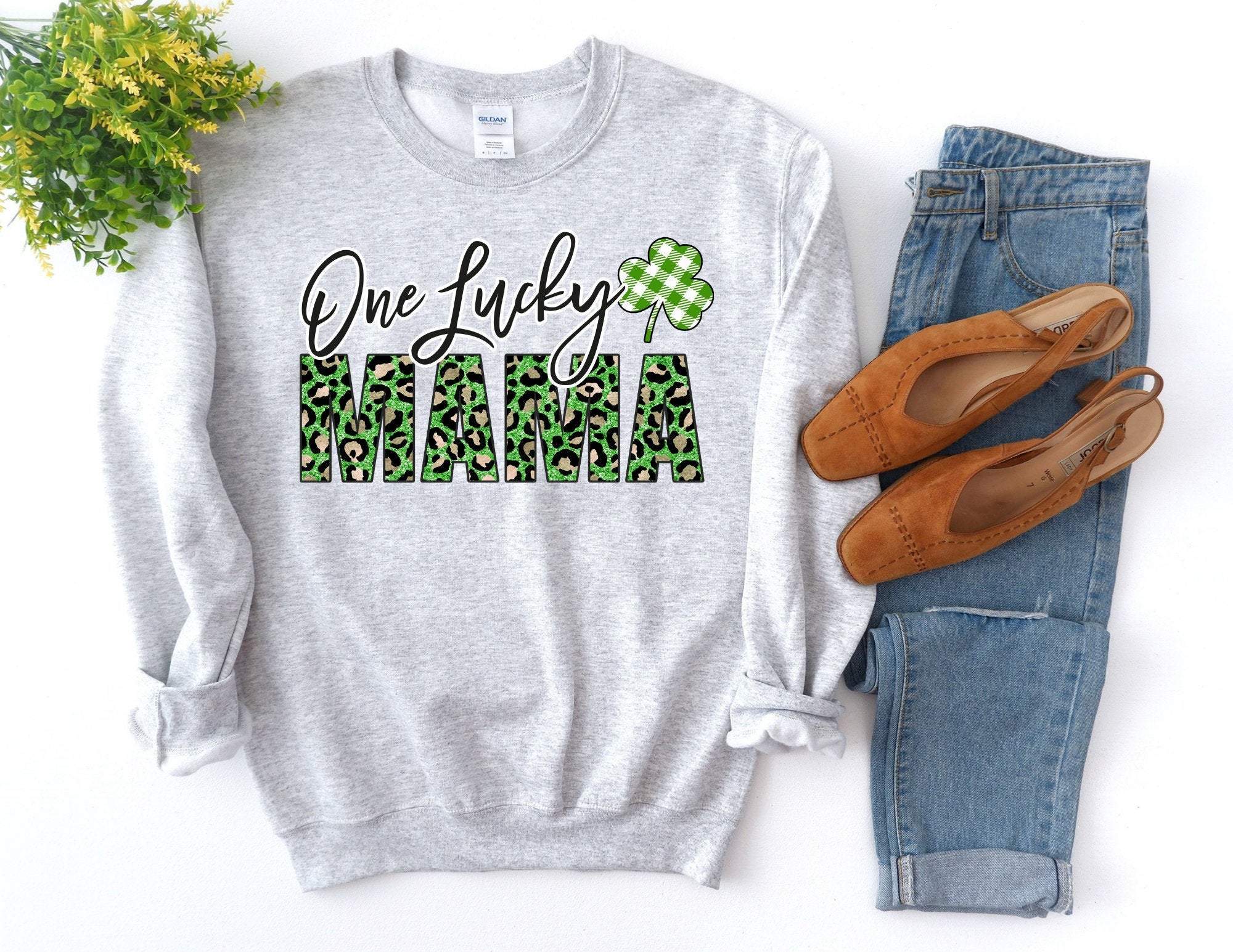 One Lucky Mama Leopard Sweater, St Pattys Day Sweater, Mama St Patrick’S Day Sweatshirt, St Patty’S Day Gift, Happy St Pattys Day Sweatshirt T-Shirt Hoodie All Color Size S-5Xl