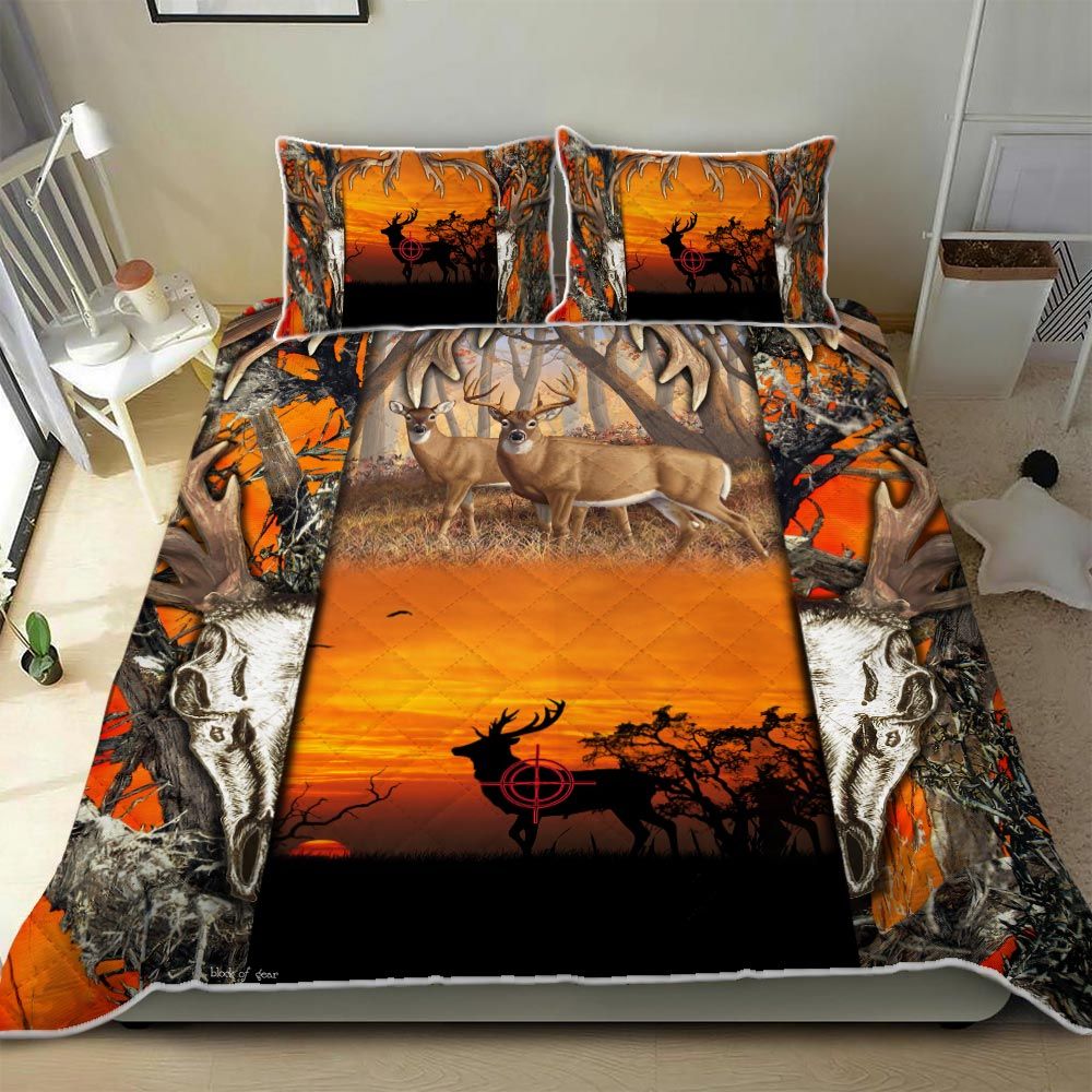 518THHHT – Deer Hunting Quilt Bed Set