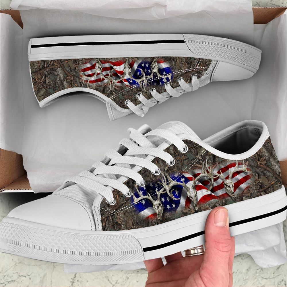 Deer Hunting US Flag Low Top Shoes