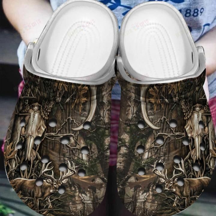 Beautiful Deer Hunting Crocs Classic Clogs Shoes