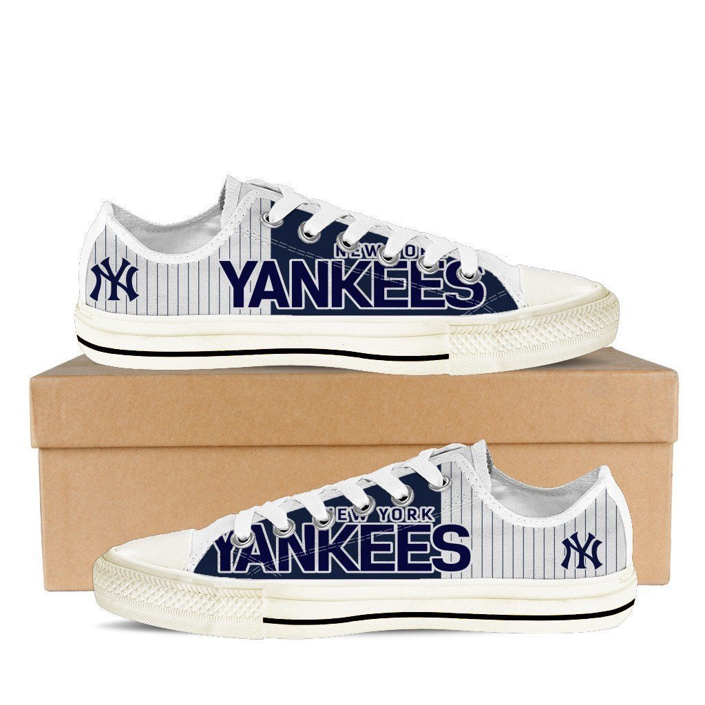 New York Yankees Ladies Low Cut Sneakers