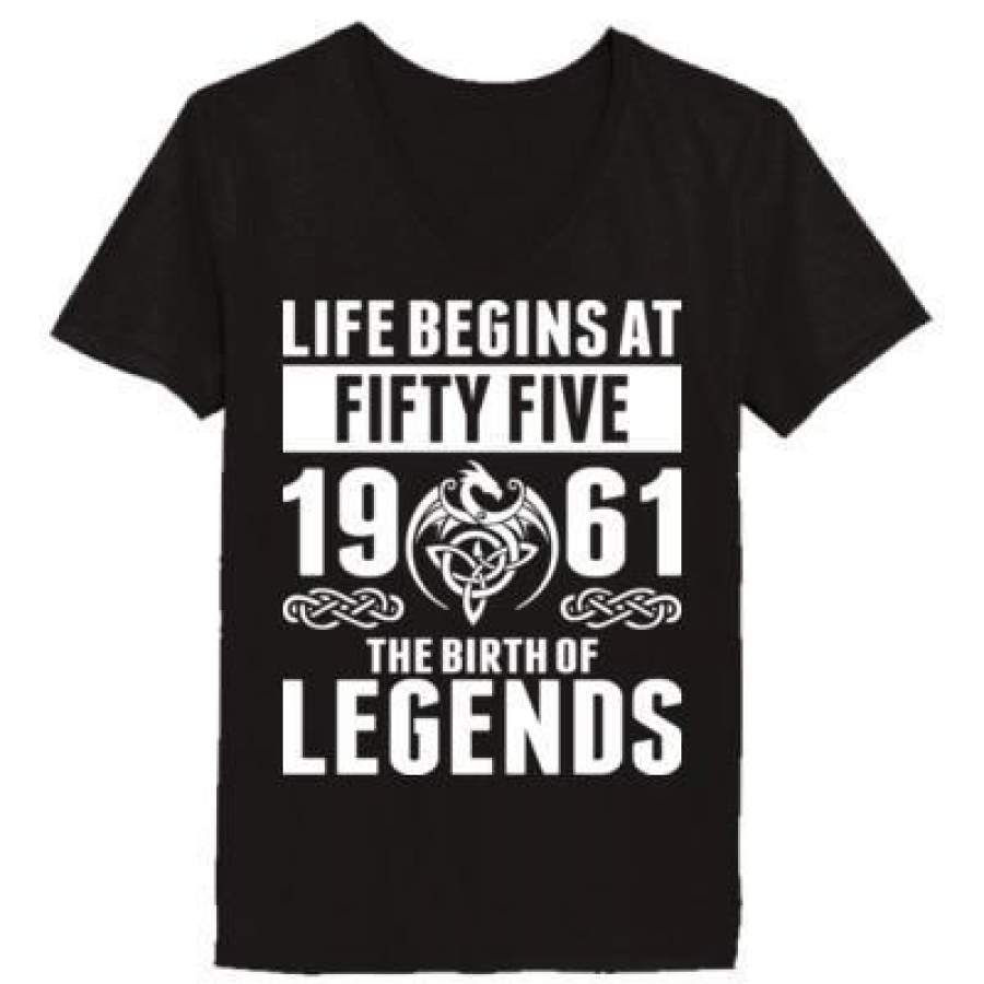 AGR Irish Celtic Legend Life Begins At Fifty Five 1961 The Birth Of Legends – Ladies’ V-Neck T-Shirt