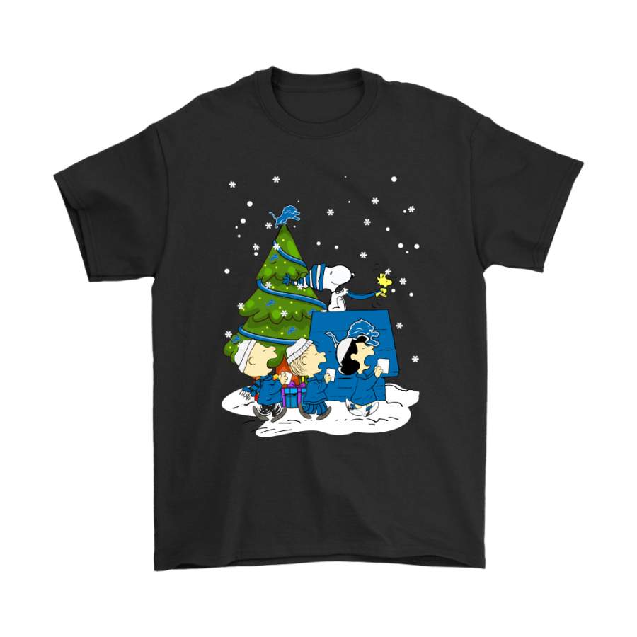 Detroit Lions Are Coming To Town Snoopy Christmas Shirts