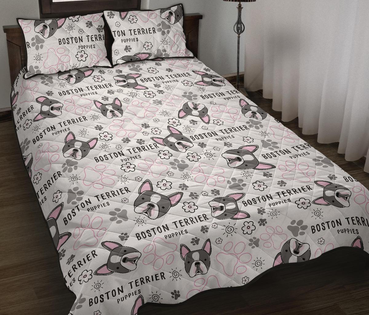 Boston Terrier Pattern Quilt Bed Set