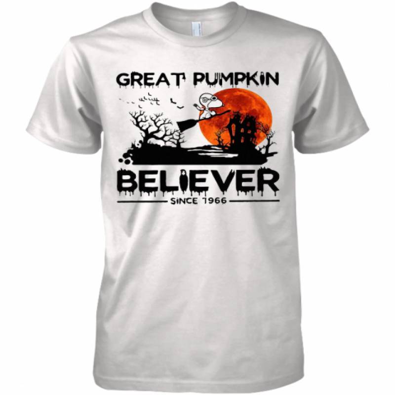 Halloween Snoopy Great Pumpkin Believer Since 1966 Sunset Premium Men's T-Shirt