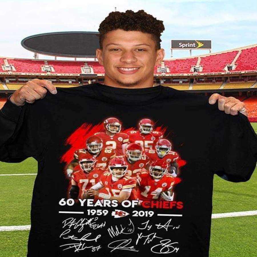 60 Years of Kansas City Chiefs Player Signed Shirt Best Tee 2020