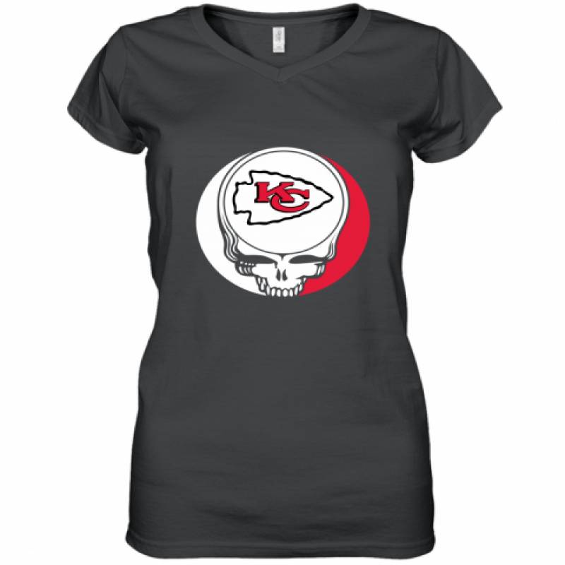 Halloween Skull Funny Football Team Kansas City Chiefs Women's V-Neck T-Shirt