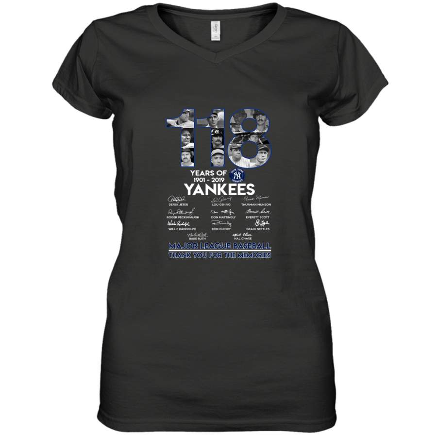 118 Years Of New York Yankees Thank You For The Memories Shirt Women’s V-Neck T-Shirt