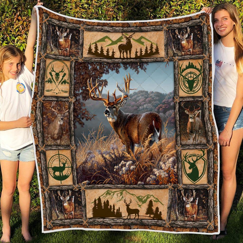 Deer Hunting Aesthetic Nature Quilt Blanket